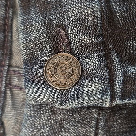 MOTHER LOOKER ANKLE FRAY IN FILM AT 11 WASH JEANS. SIZE 24. - Picture 5 of 12